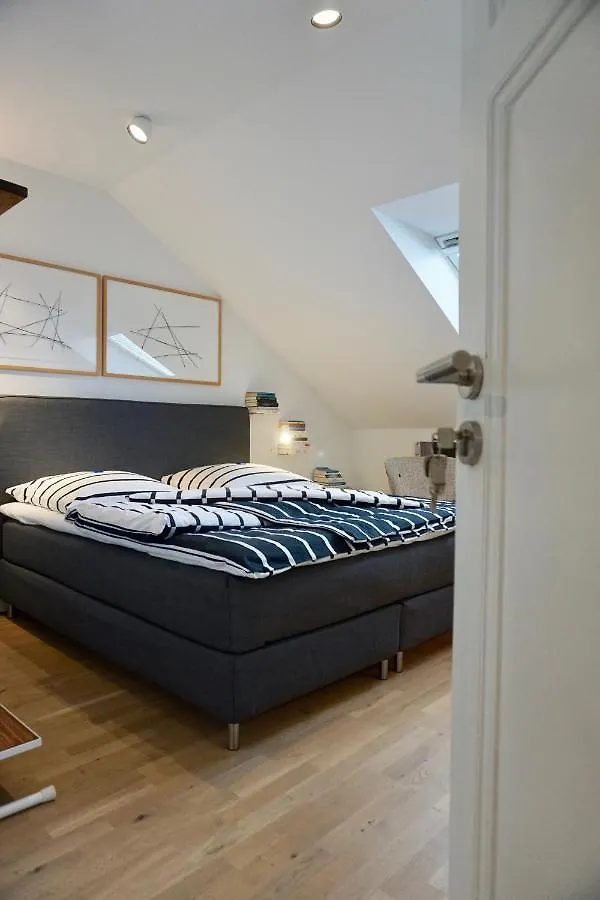 Privatzimmer Schoenfelder Düsseldorf Duitsland